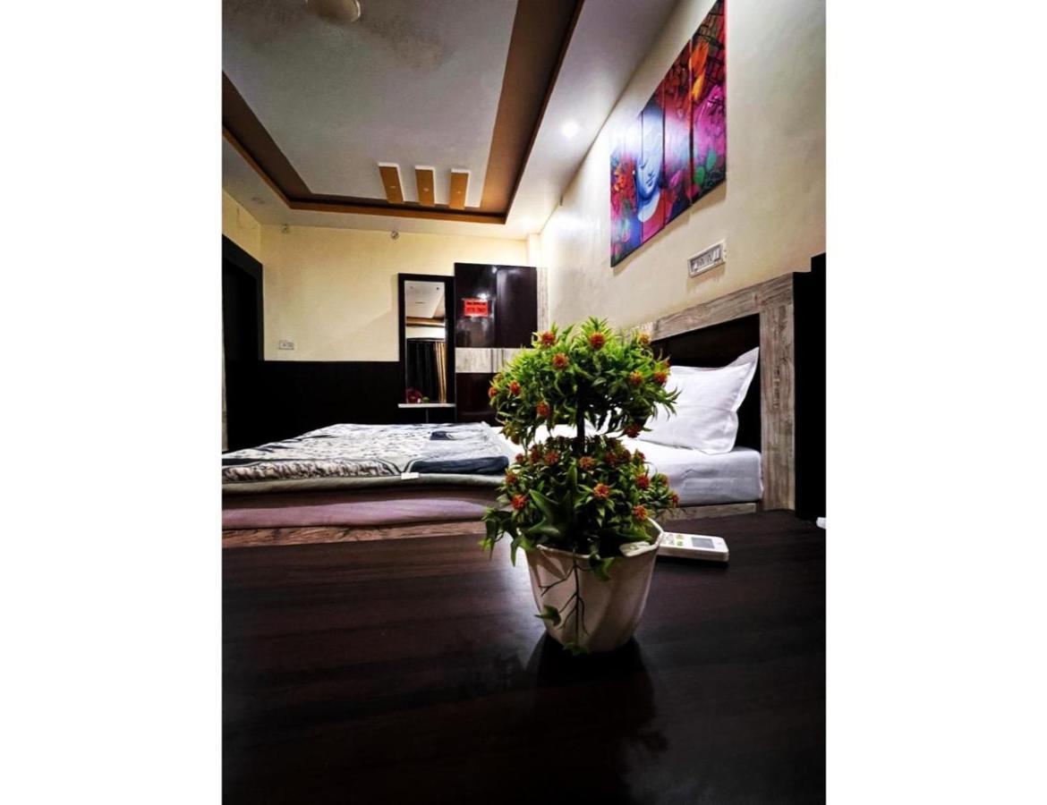 Hotel Preeti,Lalitpur Εξωτερικό φωτογραφία